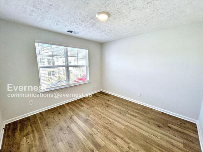 Building Photo - 233 Ansley Wy