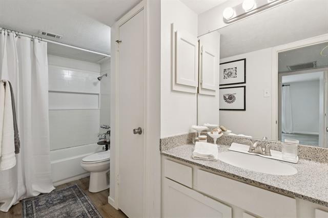 Building Photo - 8109 Skillman St