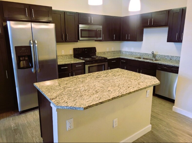 Building Photo - 4100 Albion St