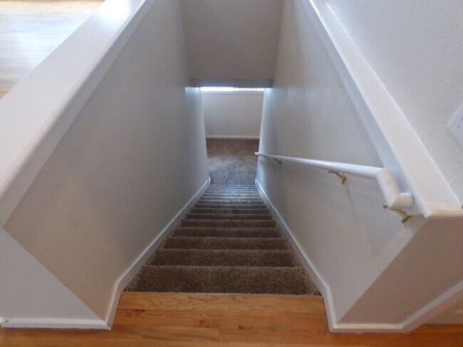 Building Photo - $0 DEPOSIT OPTION. 2 BED 2.5 BATH CONDO AT...