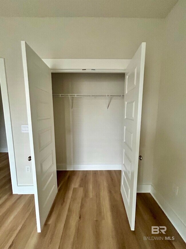 Building Photo - 8708 Sea Star Cir