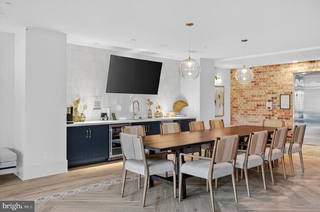 Building Photo - 76 Old Mill Bottom Rd N