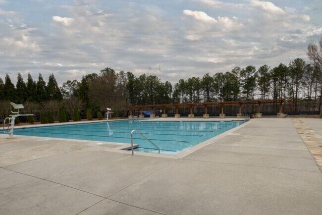 Building Photo - 870 Longstone Landing