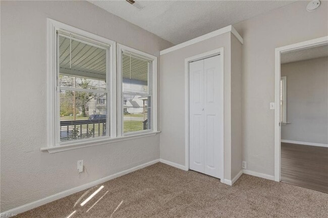 Building Photo - 720 Forbes St