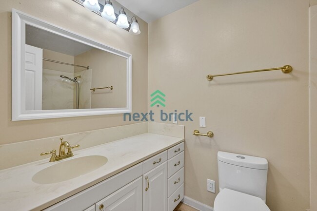 Building Photo - Beautiful home with 4 beds, 2 baths for rent