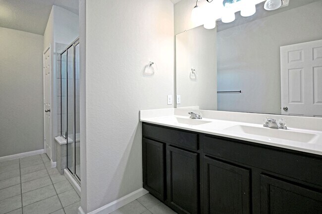 Building Photo - 2510 Diamondback Trail