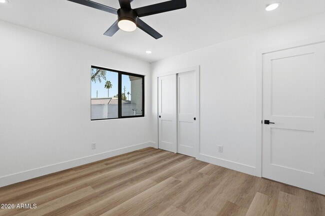 Building Photo - 2029 N Sunset Dr