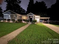Building Photo - 1323 Carolyn Dr