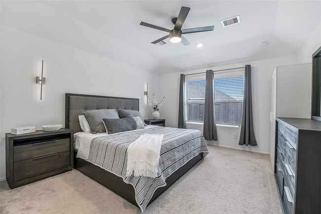 Building Photo - 17018 Westmoreland Promenade Pl
