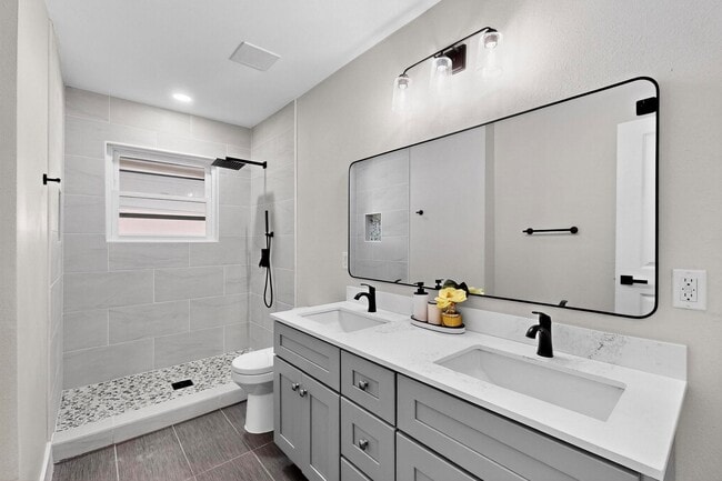 Building Photo - 10132 Medlock Dr