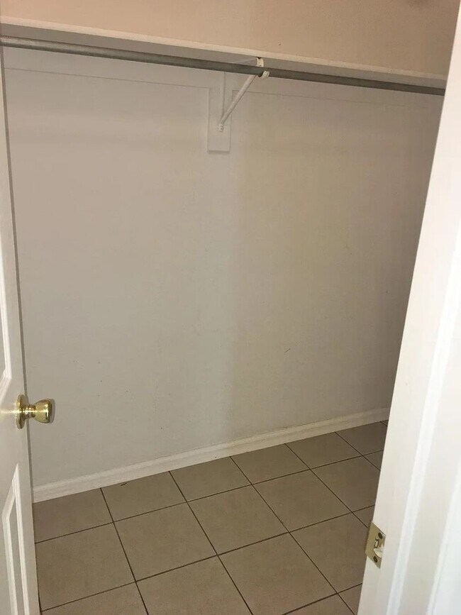 Building Photo - Beautiful 3-Bedroom Home in Rock Creek