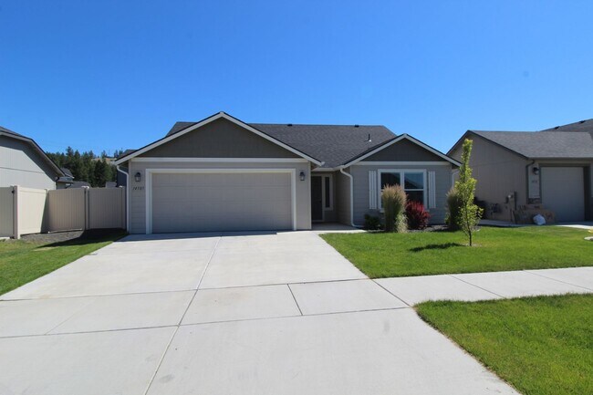 Primary Photo - 14505 E Sanson Ave
