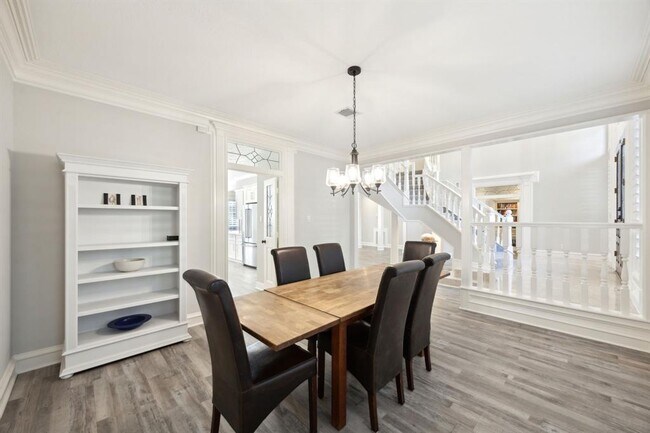 Building Photo - 1310 Kelliwood Oaks Dr