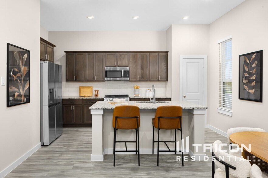 Building Photo - 22803 Terrazzo Dr