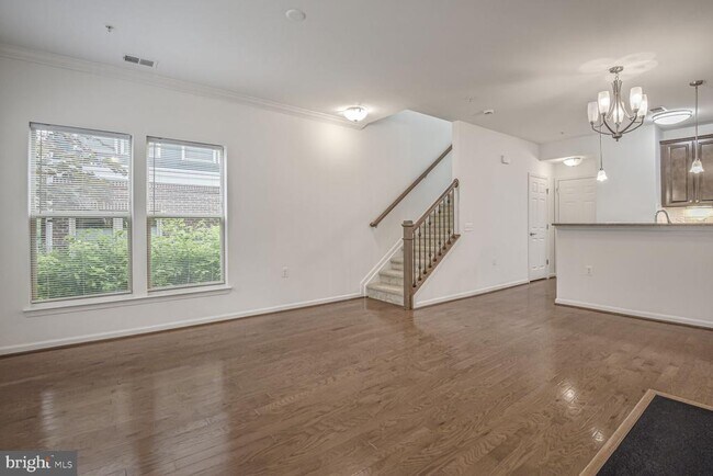 Building Photo - 629 Diamondback Dr