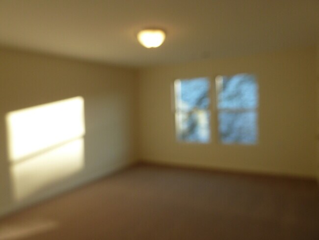 Building Photo - Beautiful Brick Home in Primrose Creek – B...