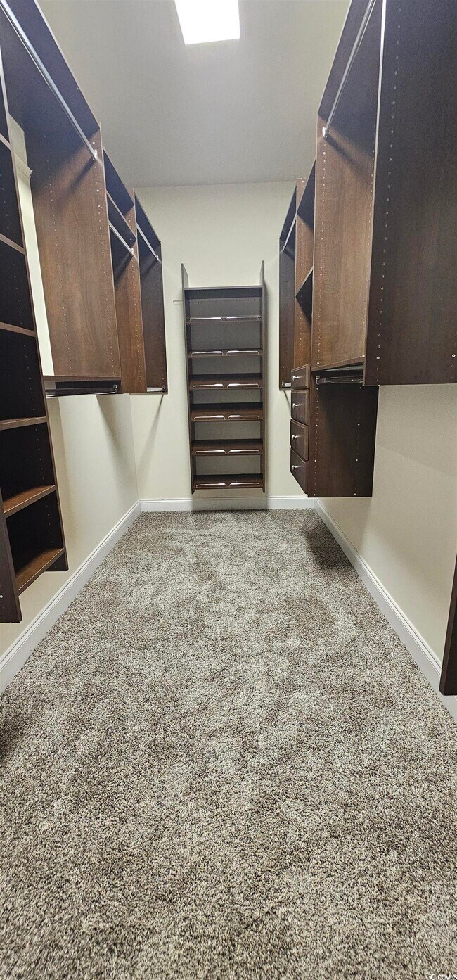 Building Photo - 1585 Brookgreen Dr