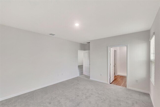Building Photo - 5879 Galloping Dr