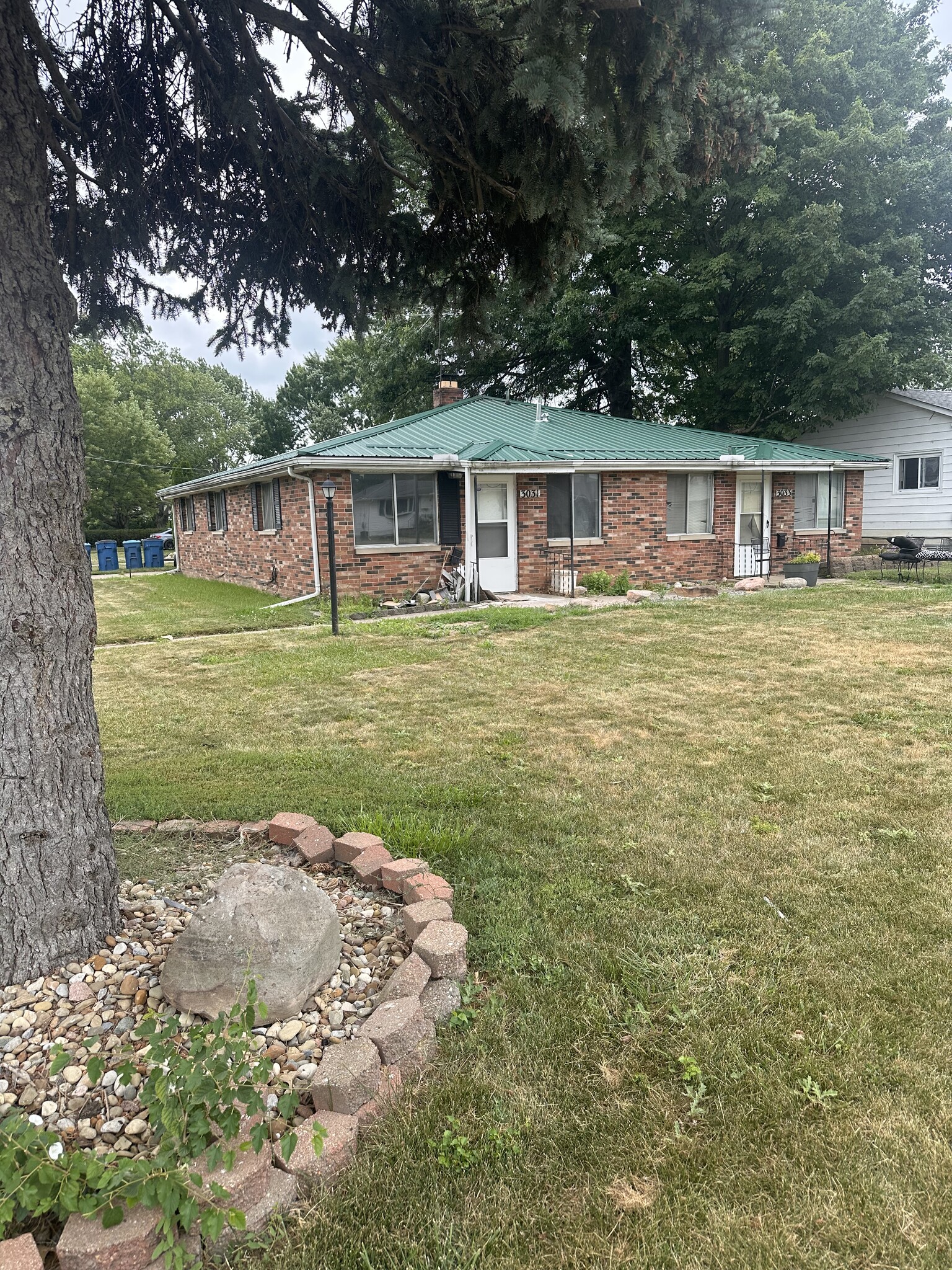 Building Photo - 3031 Reeves Ave