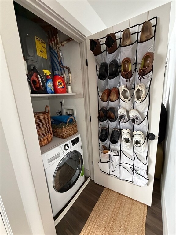 Building Photo - 5 W Dane St