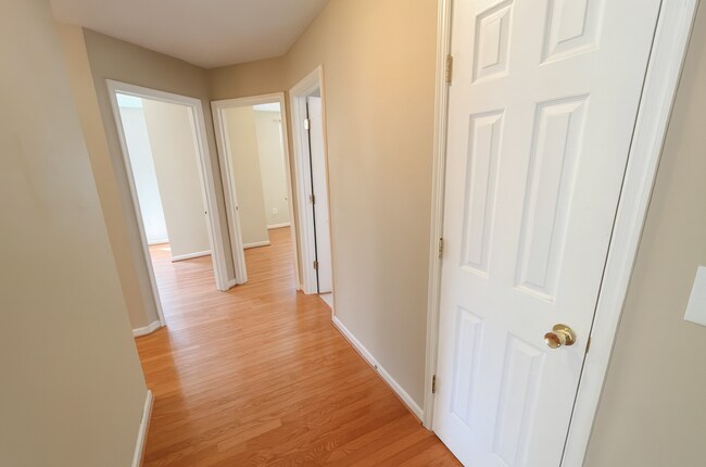 Building Photo - 42802 Higgs Ln