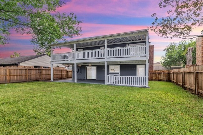 Primary Photo - 15830 Pipers View Dr