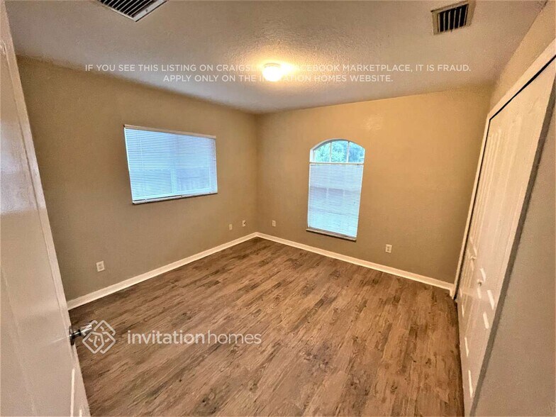 Building Photo - 6298 Bluery Ave