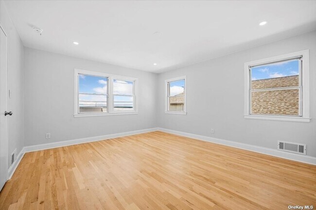 Building Photo - 2000 Ocean Blvd