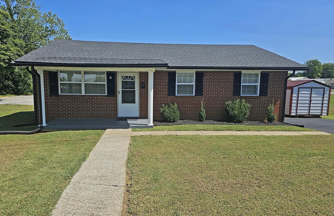 Building Photo - 3 Bedroom brick home with a shed