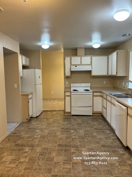 Building Photo - 13520 107th Avenue Ct E