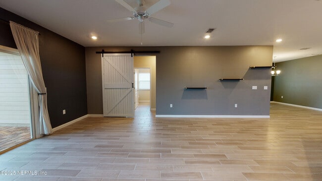 Building Photo - 189 Trumpco Dr