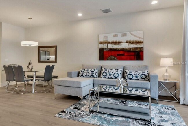 Building Photo - 17305 Hidden Forest Dr