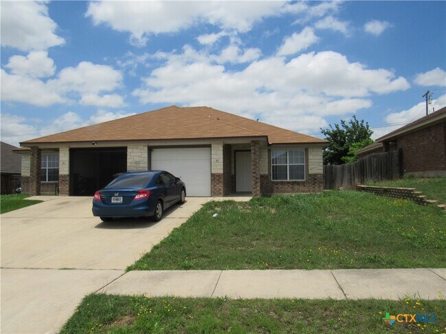 Primary Photo - 1409 Cinch Dr