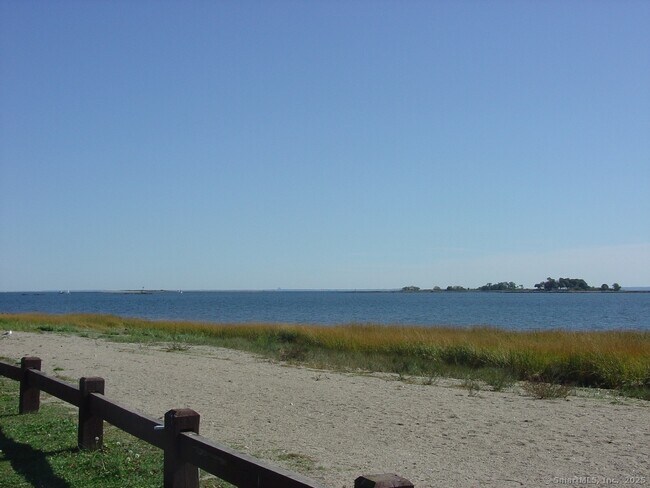 Building Photo - 29 Van Buren Ave