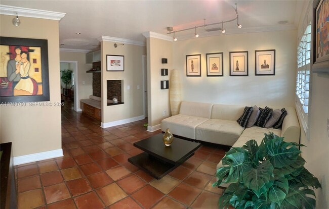 Building Photo - 10841 SW 67th Dr