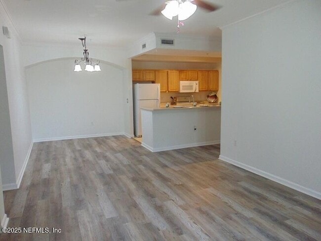 Building Photo - 10075 Gate Pkwy N