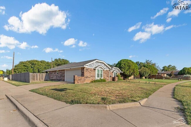 Building Photo - 1 McNabb Cir