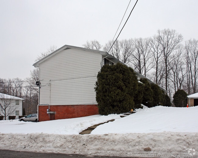 Primary Photo - 1781 Cromwell Dr