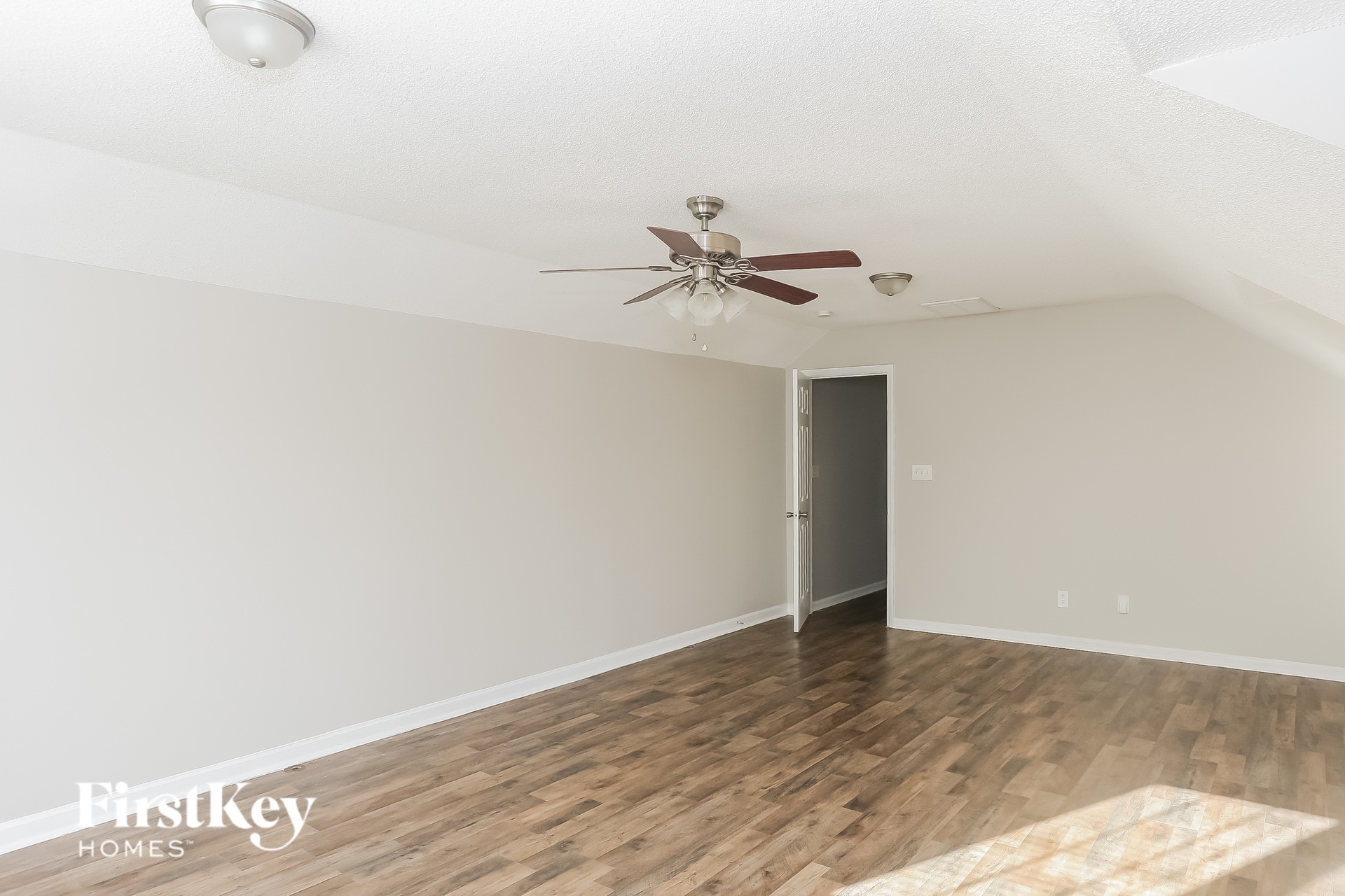 Building Photo - 3883 Meadow Ridge Dr NW