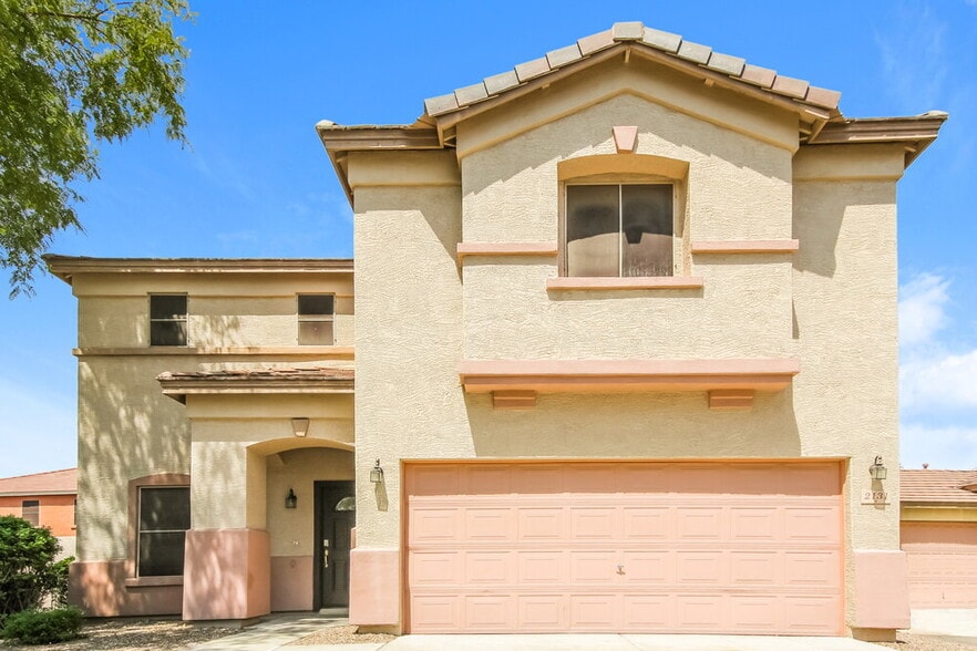 Primary Photo - 2131 S Luther