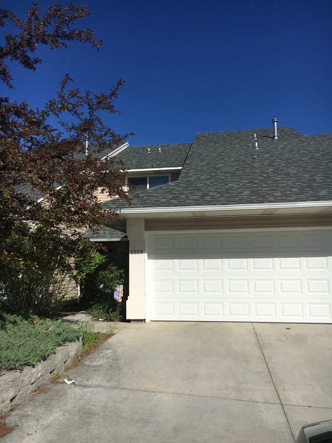 Primary Photo - 5559 S Caper Pl