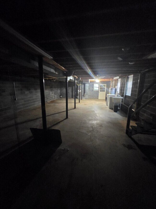 Building Photo - For Rent – 1304 Cobble Stone Court, Johnson City, TN