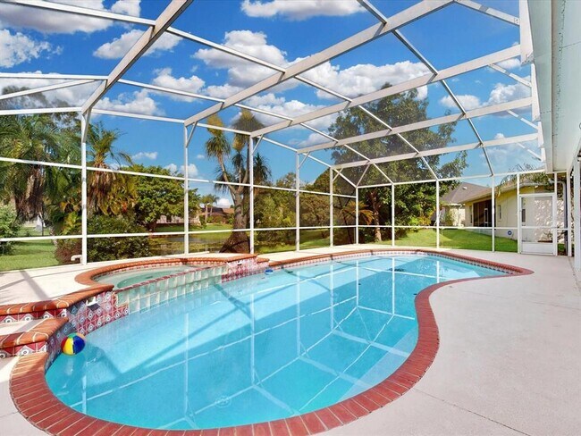 Building Photo - 3943 Ocita Dr