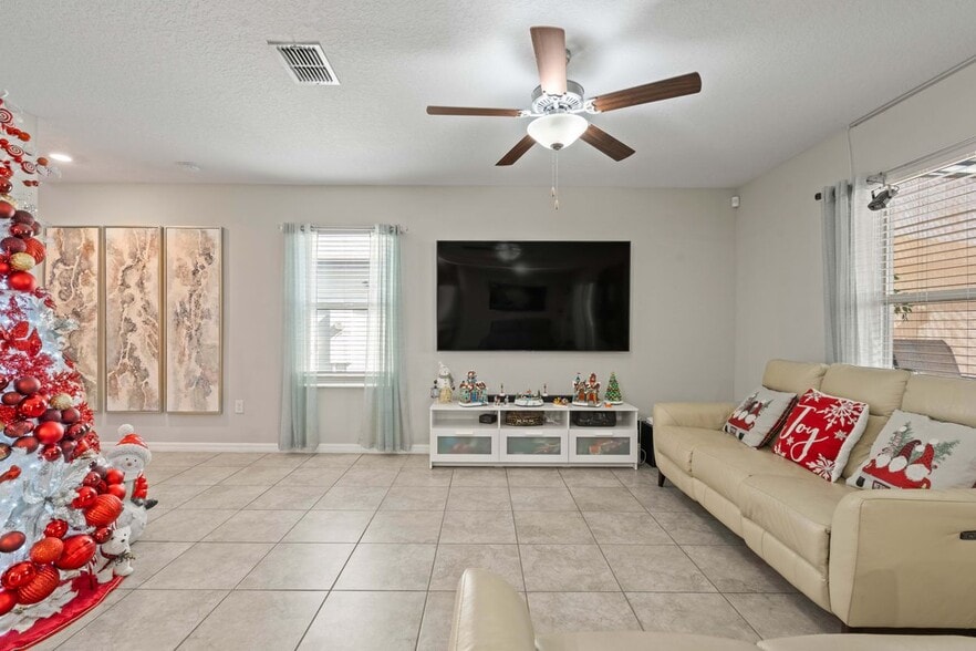 Building Photo - 3717 Cat Mint St