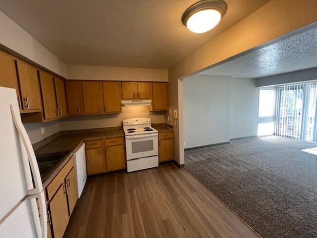 Building Photo - 2575 Irving Ct
