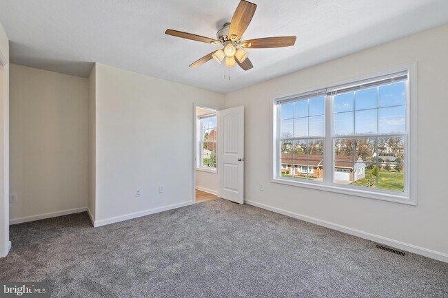 Building Photo - 768 Rising Sun Ln