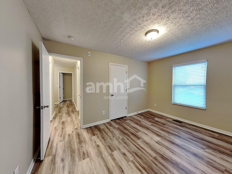 Building Photo - 42 Purple Finch Loop