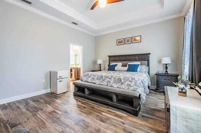 Building Photo - 8107 Champions Forest Way