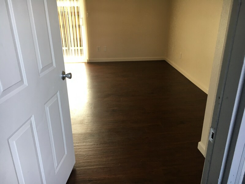 Building Photo - 301 Whitesell St W