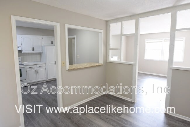 Building Photo - 8206 W 57th Terrace